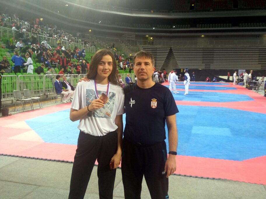 Anstasija Stoickov Slovenia open tekvondo foto TK Ramin Nis scaled