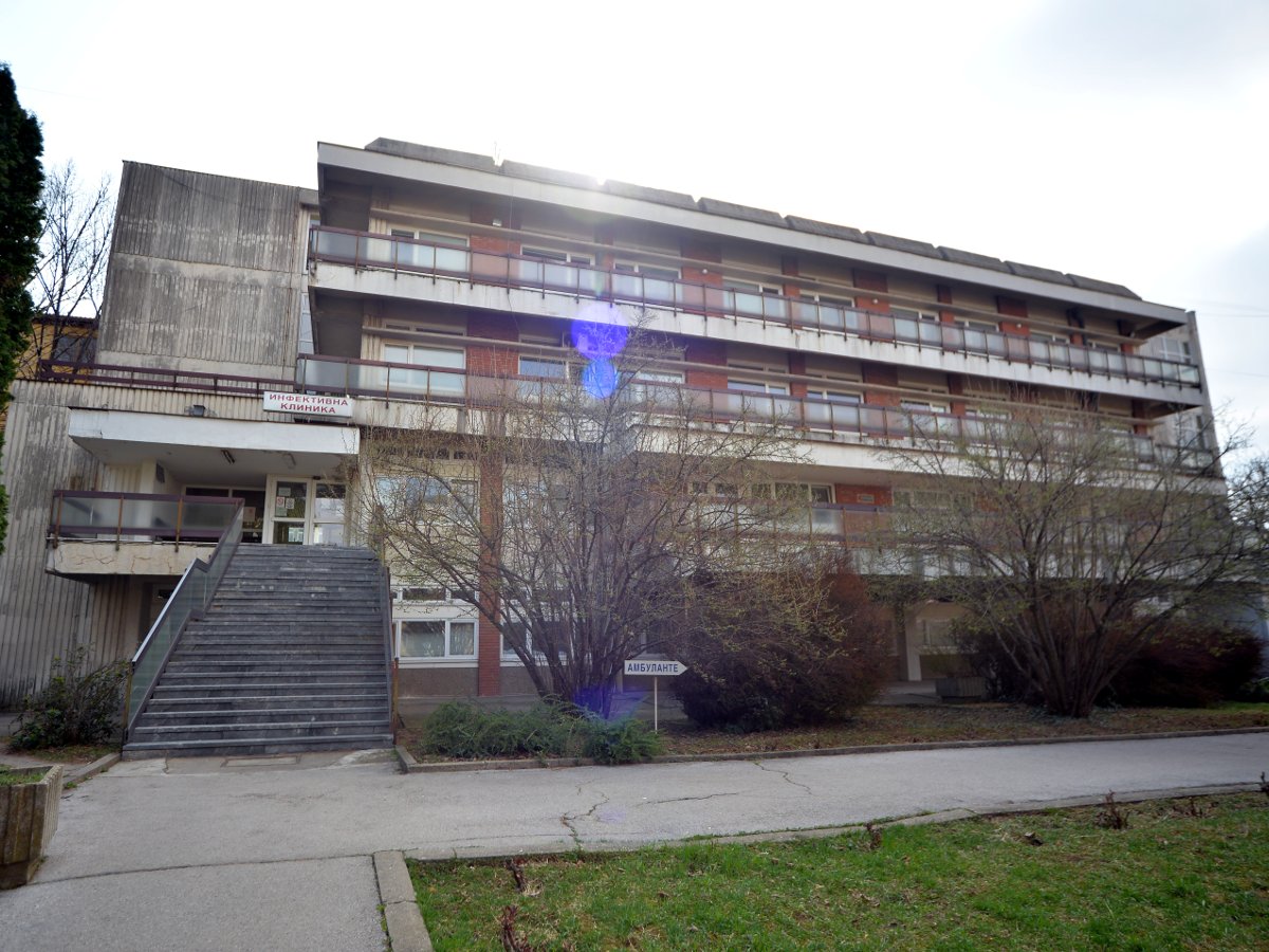 Infektivna klinika cela zgrada foto Vanja Keser