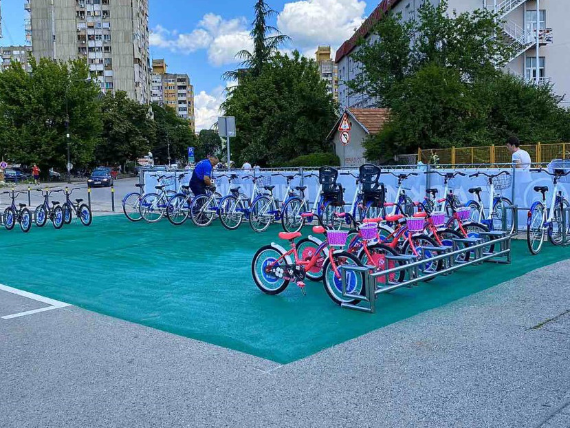 parkirajibicikliraj foto parkingservisnis