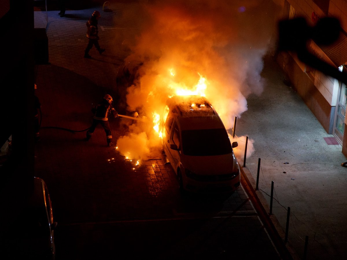Zapaljeni automobili Somborska 2 foto Davorin Dinic