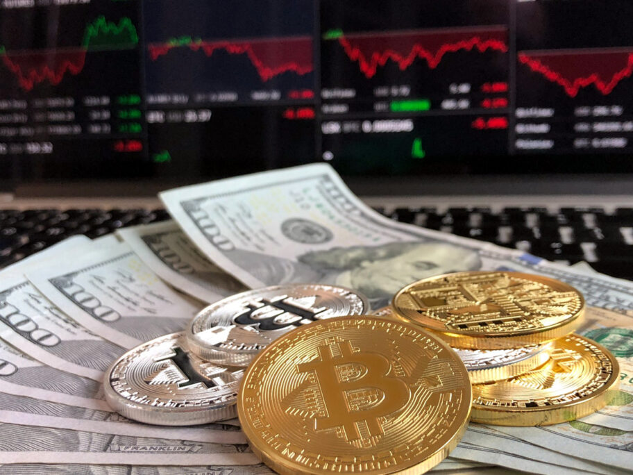 bitcoins coins crypto currency foto pexels