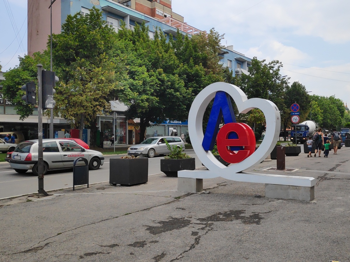Leskovac znak foto Bojana Stamenkovic