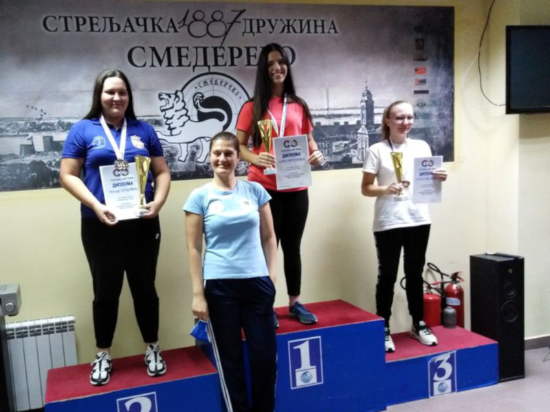 Nadja Mratinkovic strelicarstvo foto Ljubisa Todorovic