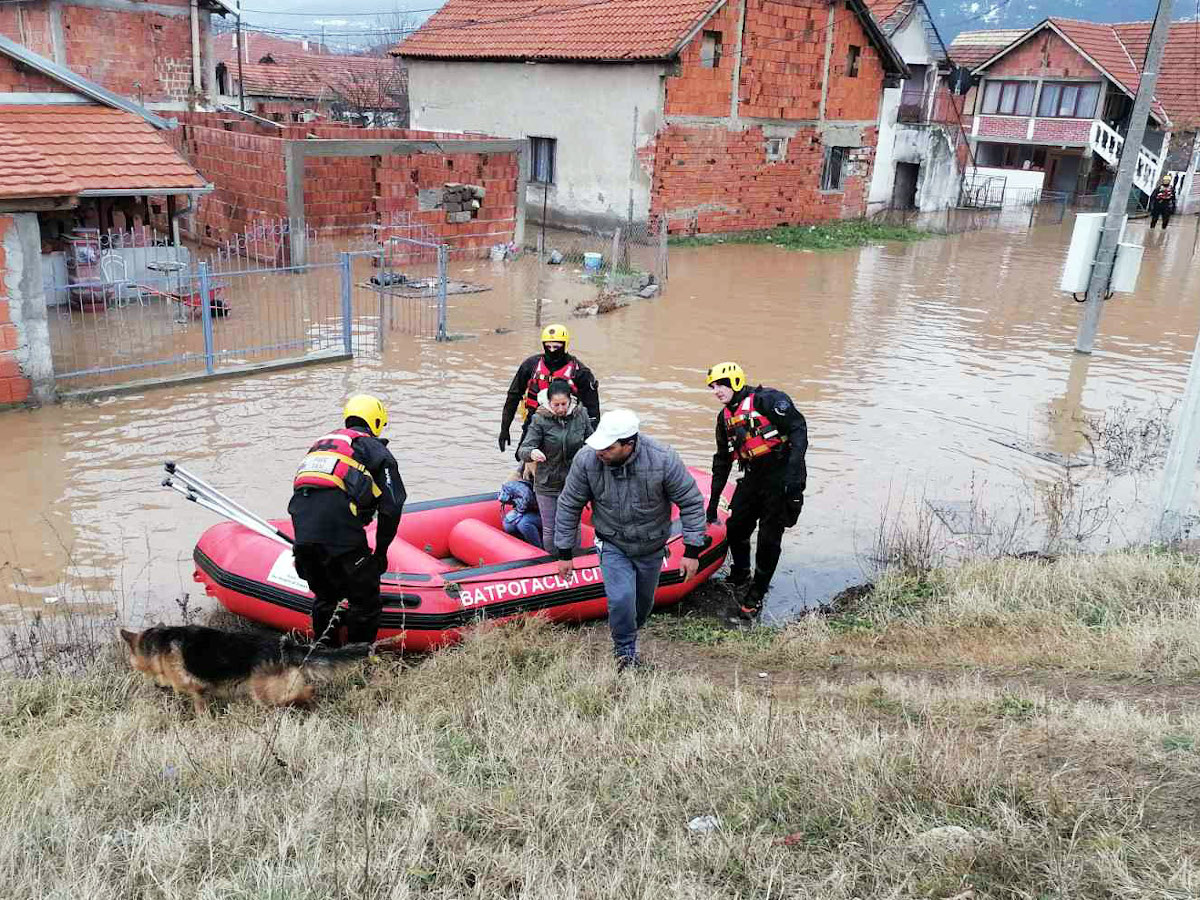 Poplave spasavanje foto MUP