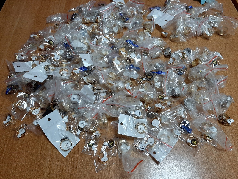 gomila bizuterija oduzeta na Gradini 23 01