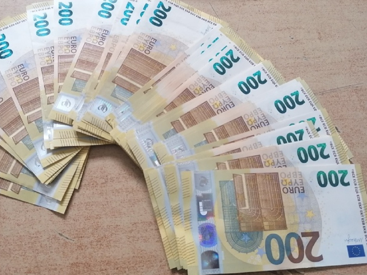 Novac zadrzan zbog neprijave
