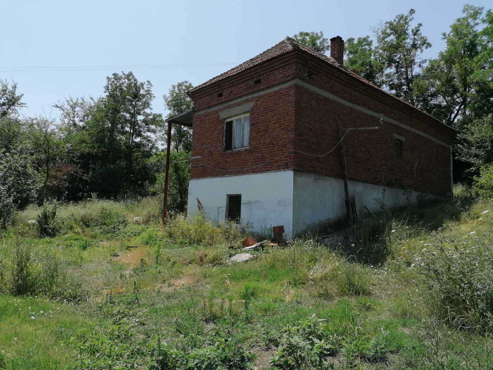 kuca selo foto J C