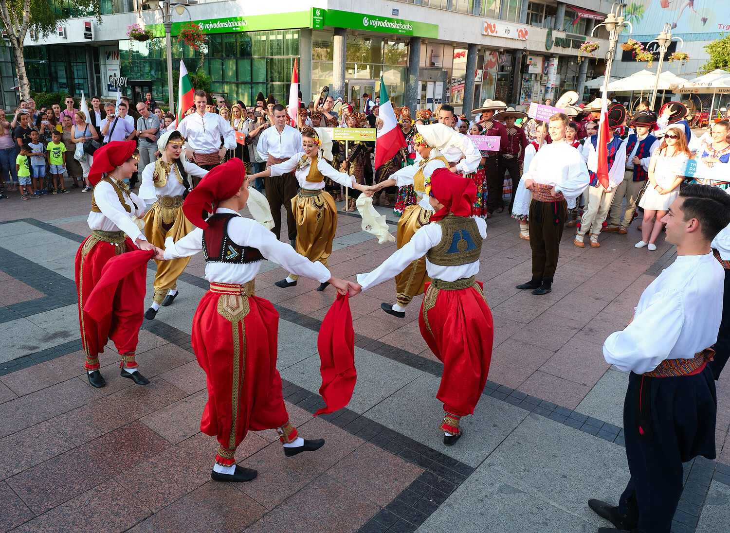 Defile Festival folklora 2019 1