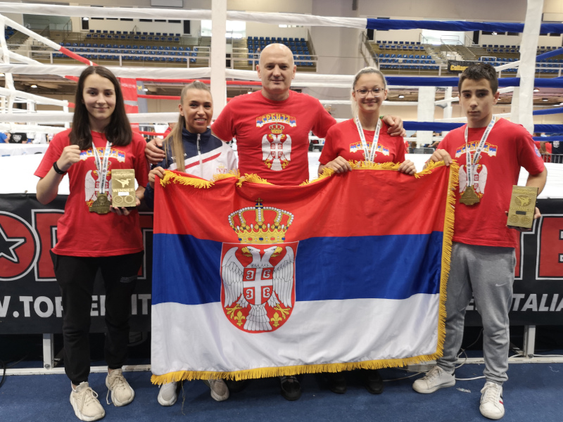 kik boks klub nis na svetskom kupu foto kik boks klub nis