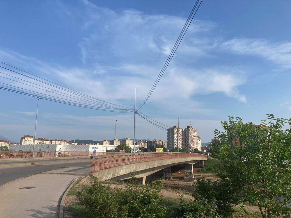 bandera na mostu 1