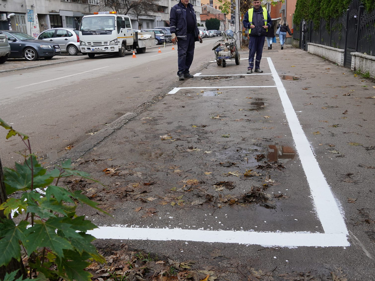 Parking u Dragise Cvetkovica 1 foto FB Dragana Sotirovski