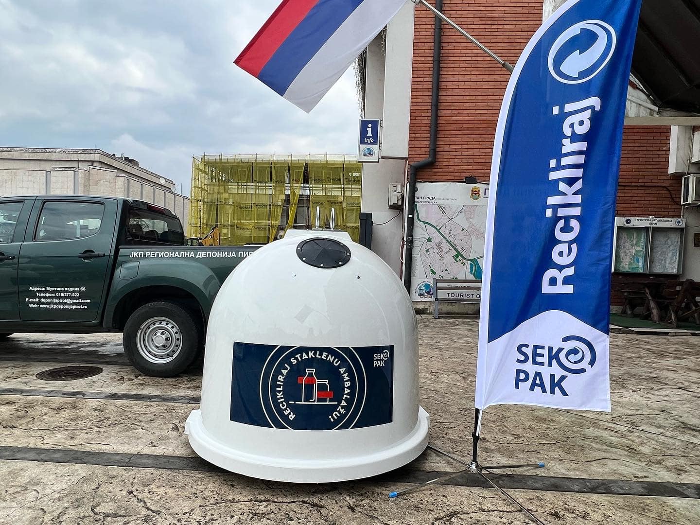 kontejner foto sekopak