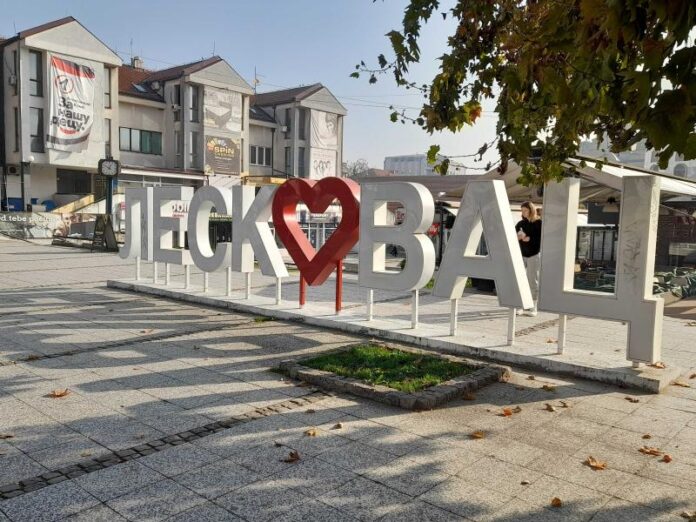 leskovac znak