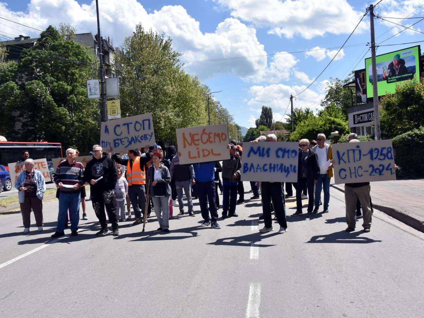 protest bulevar zorana djindjica foto jv 1